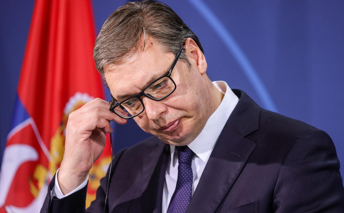 Президента Сербии Вучича экстренно доставили в больницу — СМИ