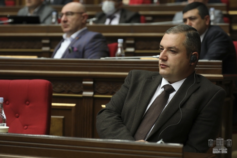 Депутат призвал обсудить ситуацию в стране: НС не может оставаться «придатком»