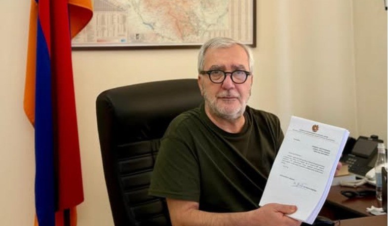 ԱԺ նախագահին հանձնվեց 44-օրյա պատերազմի հարցով քննիչ հանձնաժողովի զեկույցը