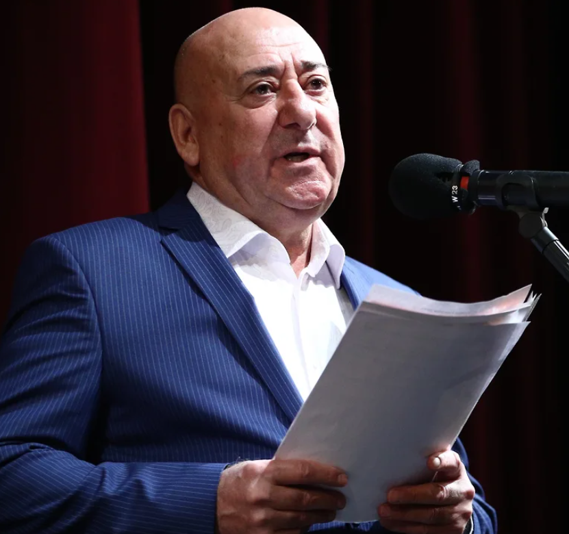  Экс-директору Театра сатиры Агаеву больше не смешно: его обвинили в хищении 20 млн рублей 