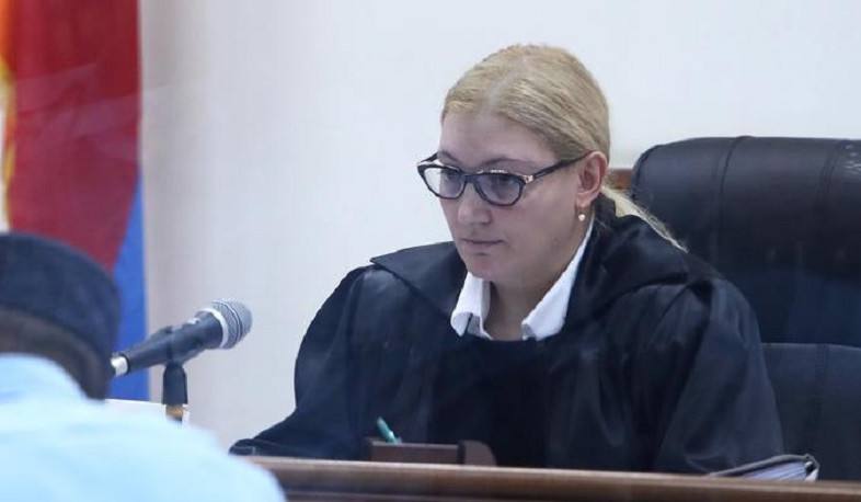 Проявила халатность: полномочия судьи по делу Роберта Кочаряна прекращены
