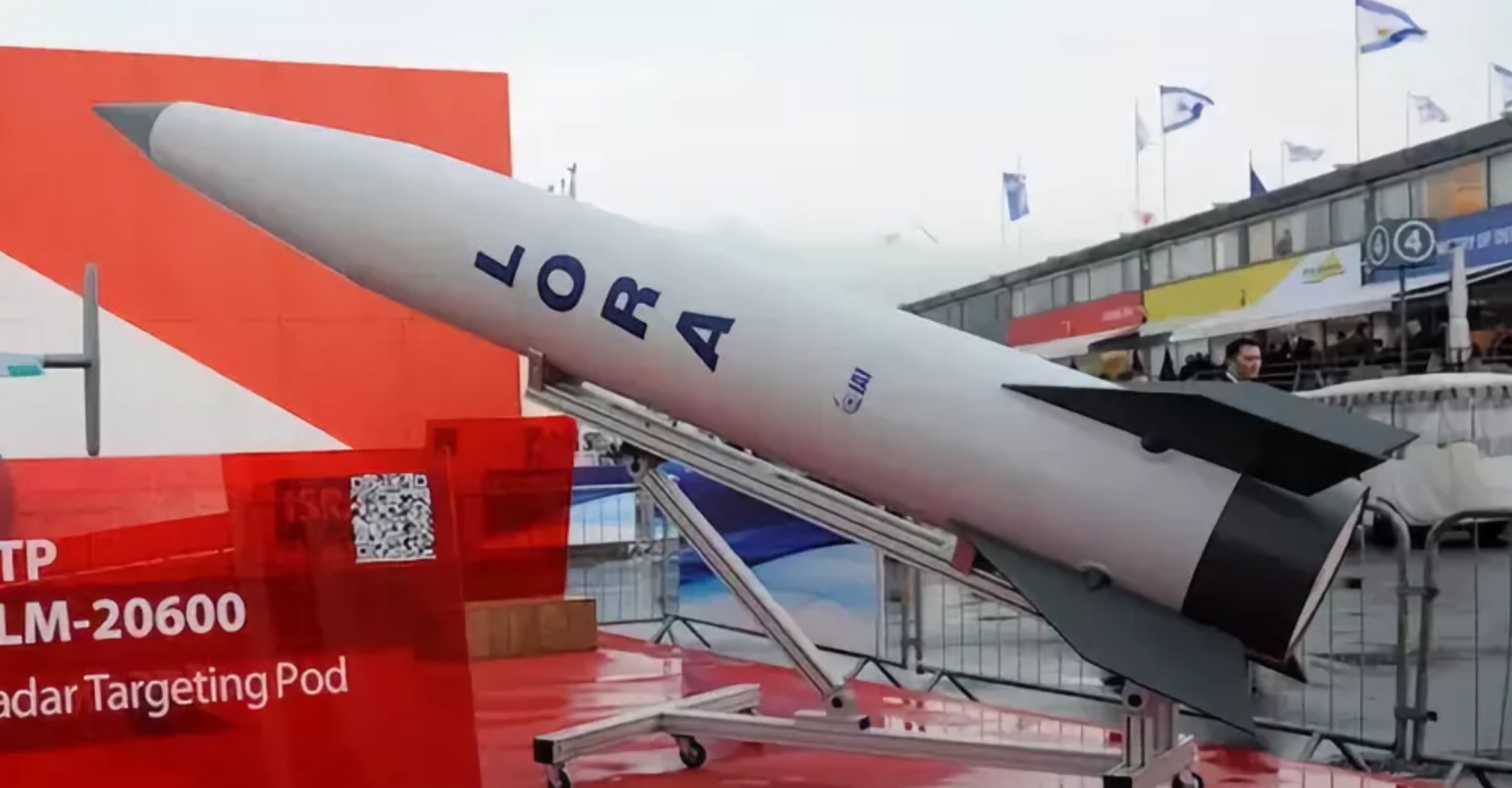 Азербайджан получил израильские ракетные комплексы LORA