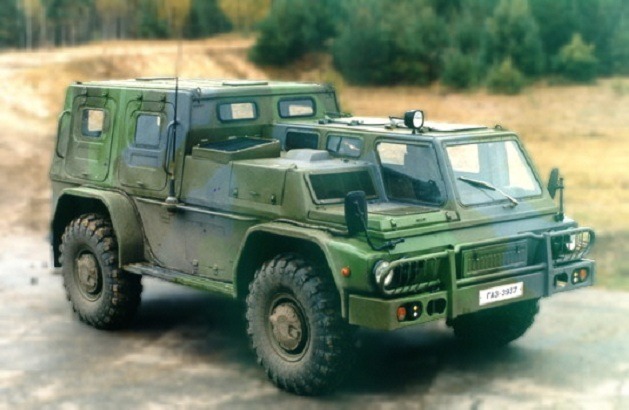 Баку будет закупать военные машины у Казахстана 