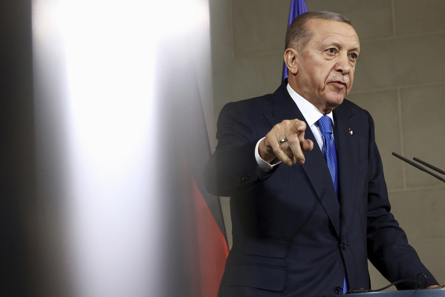  Немецкая партия, связанная с президентом Турции, не может открыть счет в местных банках 