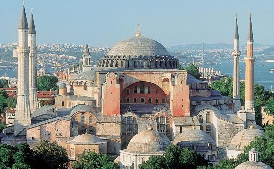 Патриарх Кирилл призвал власти Турции не превращать храм Св. Софии из музея в мечеть