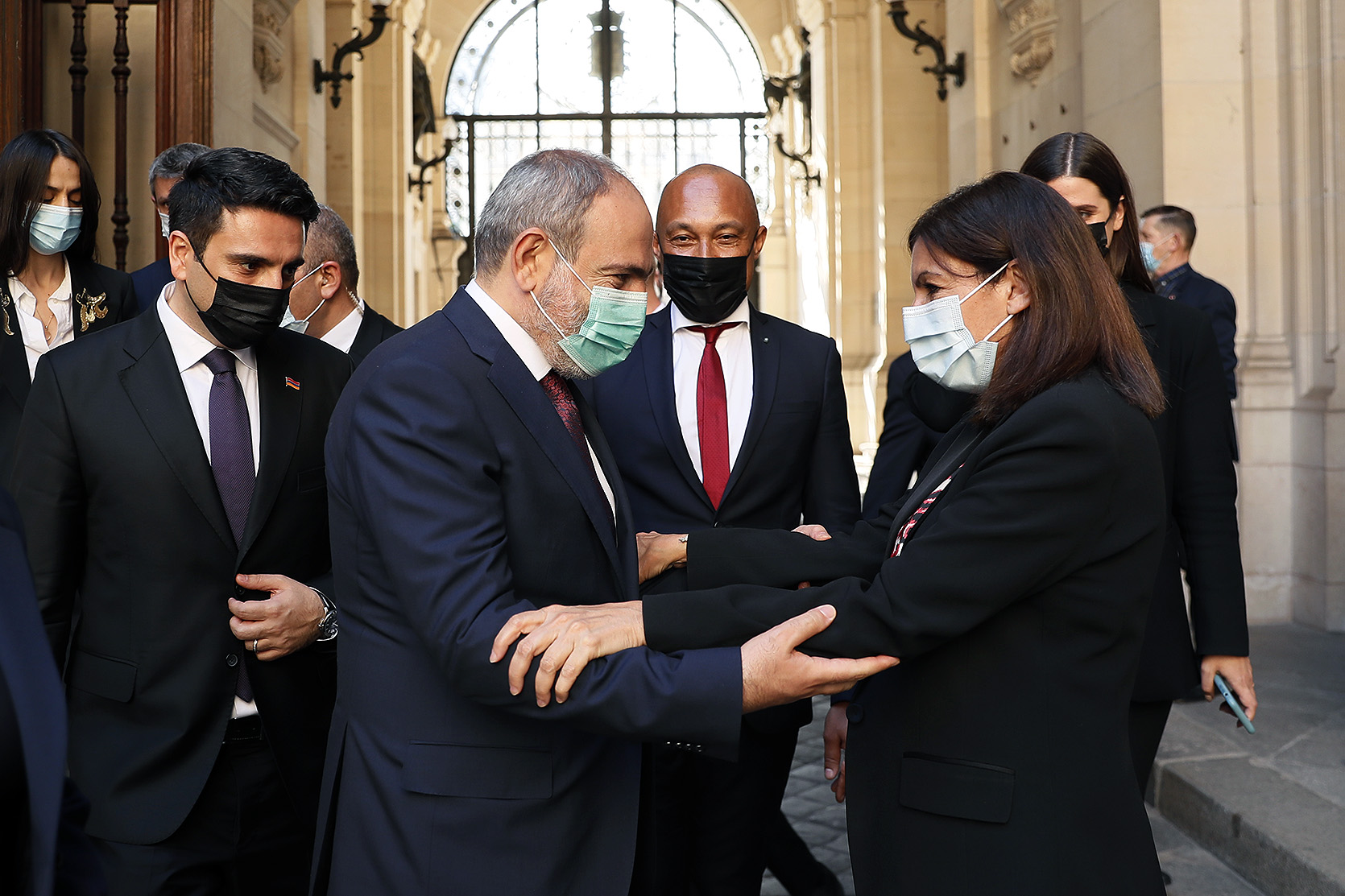 В октябре мэр Парижа посетит Ереван