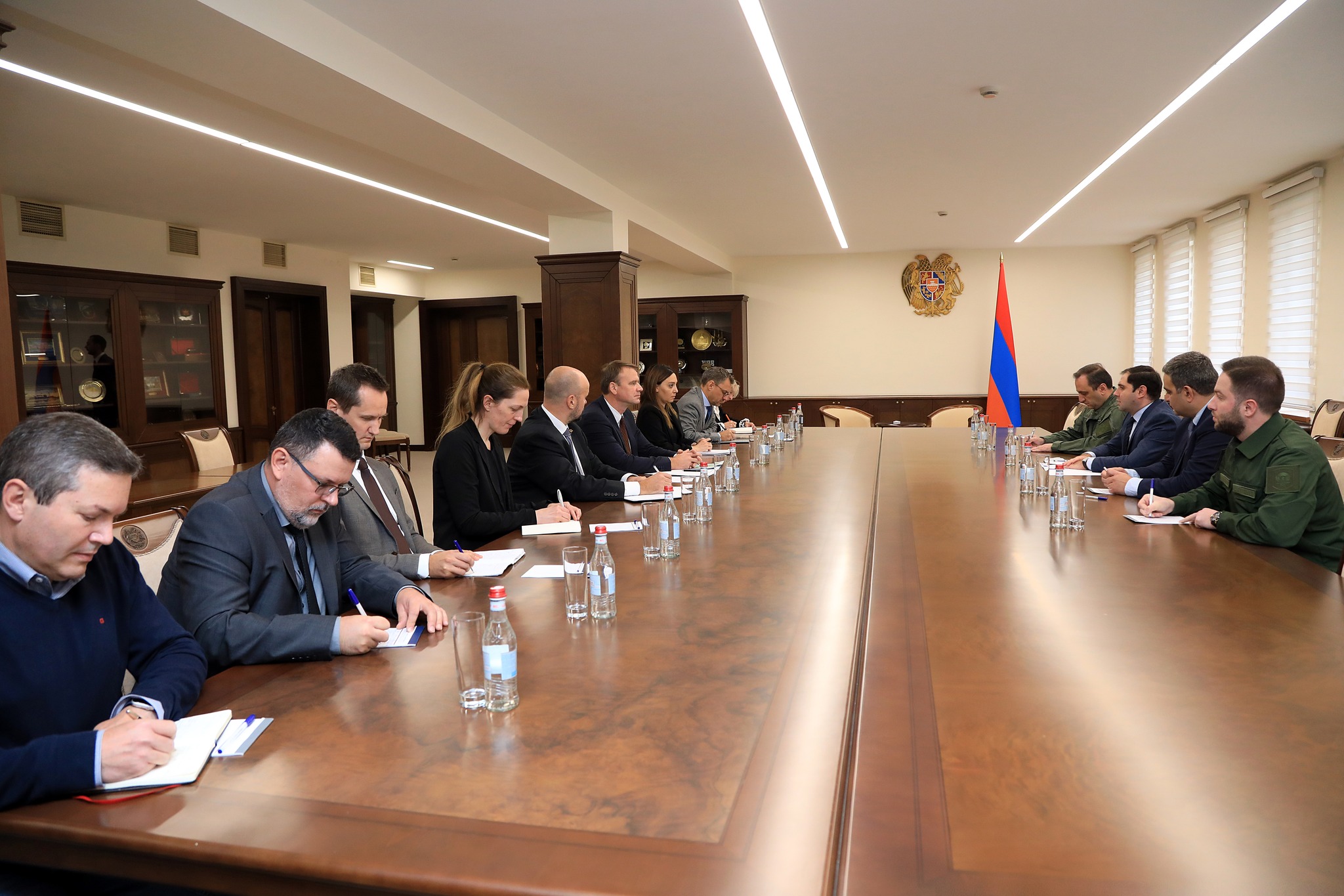 Министр обороны Армении принял членов миссии по технической оценке ЕС