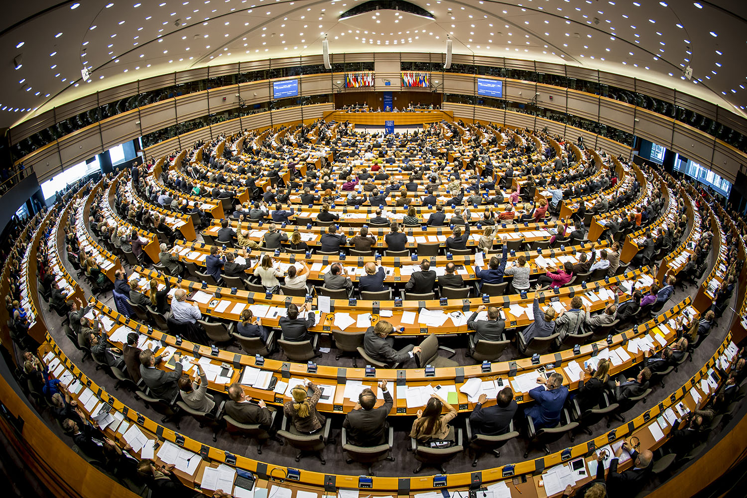 Курдские активисты сорвали работу пленарной сессии Европарламента