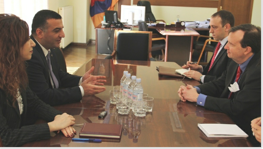 Посол США в Армении поинтересовался проводимыми в стране социальными реформами