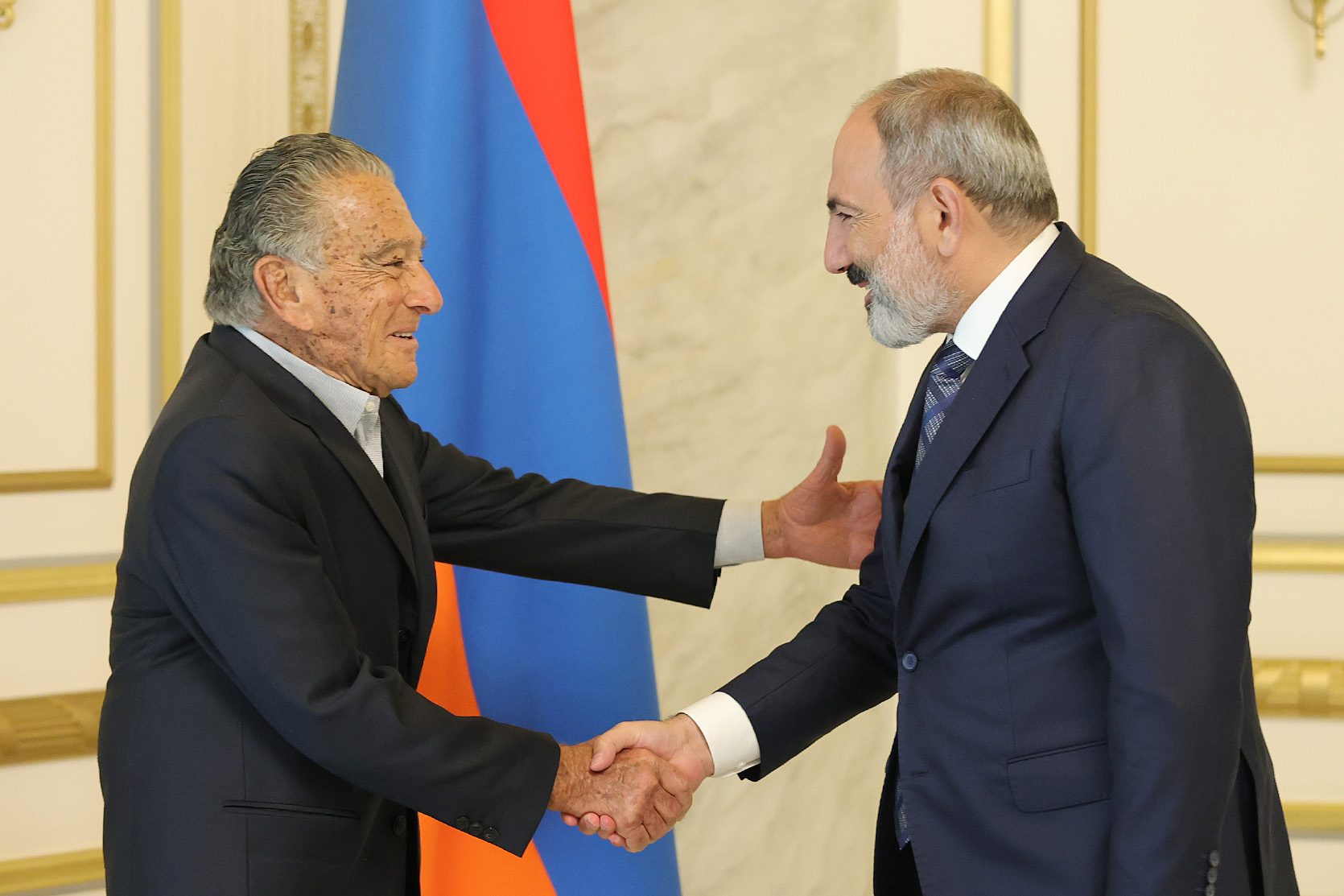 Настроены на продолжение крупных инвестиций в Армению: Эдуардо Эрнекян Пашиняну