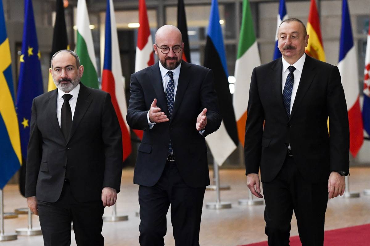 Баку дал согласие на встречу с премьером Армении в Брюсселе 