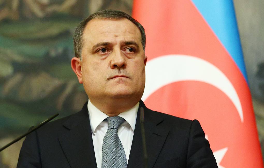 Азербайджан передал Армении всех военнопленных - МИД