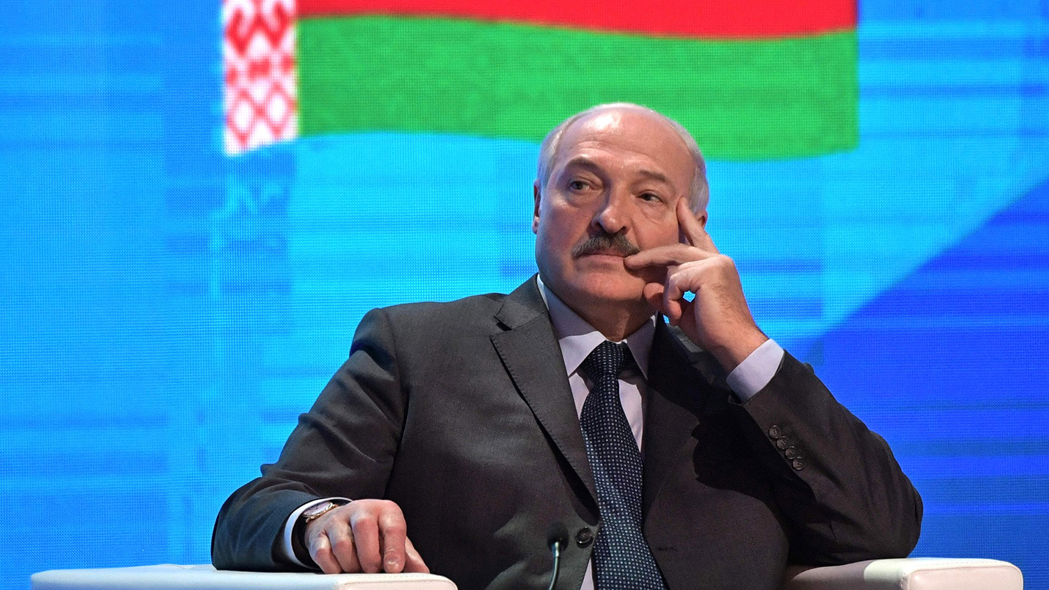 Лукашенко не включен в черный список Евросоюза по Белоруссии - Reuters