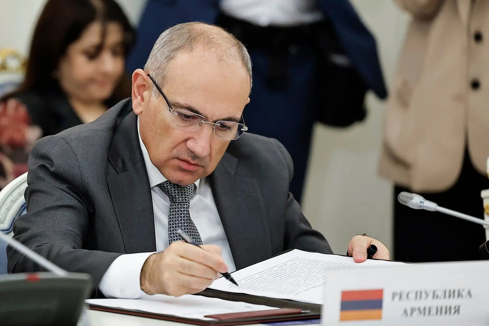 Пашинян принимает участие в заседании Евразийского межправительственного совета 