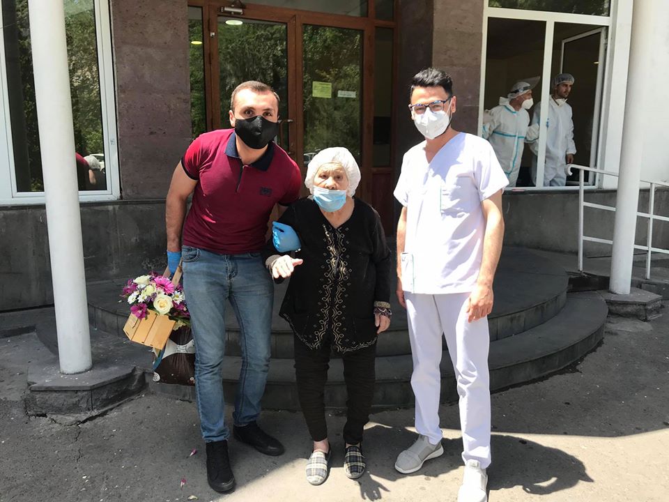 В Армении от коронавируса излечилась 91-летняя пациентка 