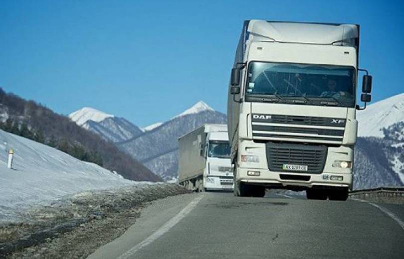 МЧС: автодорога Степанцминда-Ларс открыта только для грузовых автомобилей