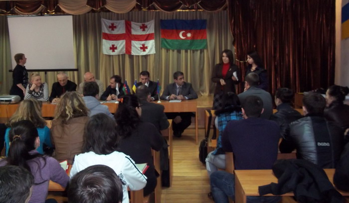В Тбилиси закрывают университет им. Гейдара Алиева