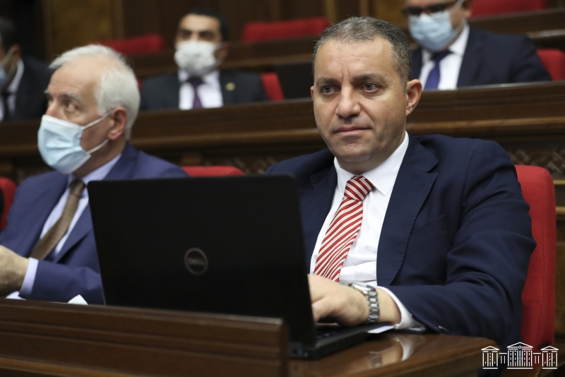 Министр экономики Армении отправится в США