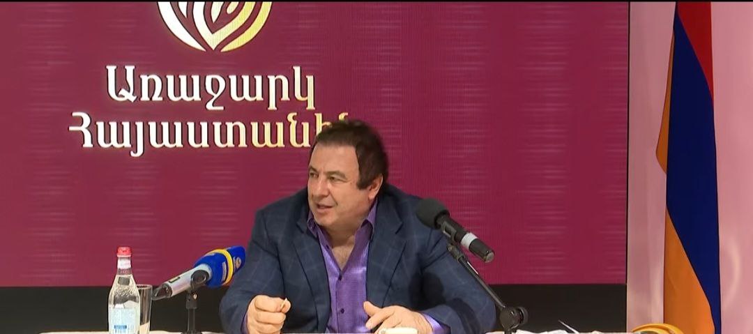 Բարդ, ցավոտ հարցեր. տեղի ունեցավ Գագիկ Ծառուկյանի հանդիպումը երիտասարդների հետ