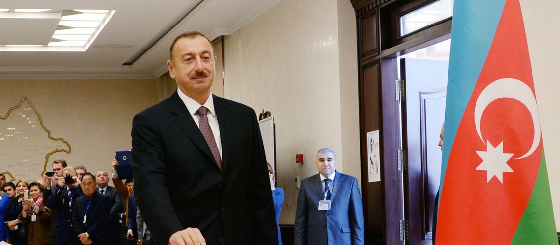 Правящая партия Азербайджана объявила о победе Алиева на президентских выборах