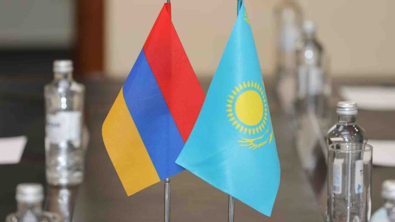 Армения и Казахстан предоставят друг другу землю для строительства посольств