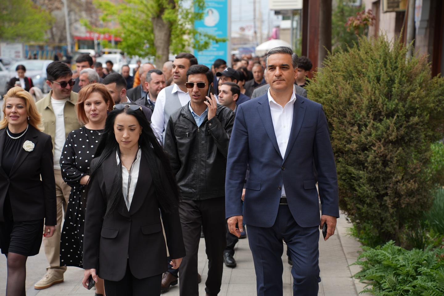 Фото: со страницы Арман Татояна в Фейсбуке