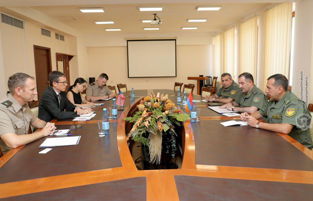 Начальник ГШ ВС Армении принял зампосла США: Обсуждена ситуация в Лачинском коридоре