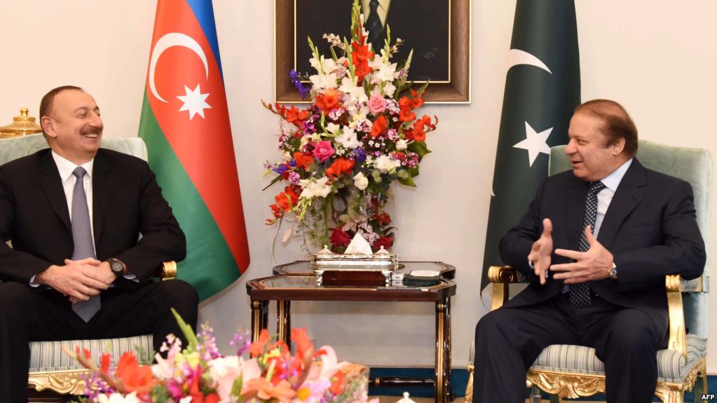 Эксперт: существует возможность создания военно-политической оси Азербайджан-Турция- Пакистан