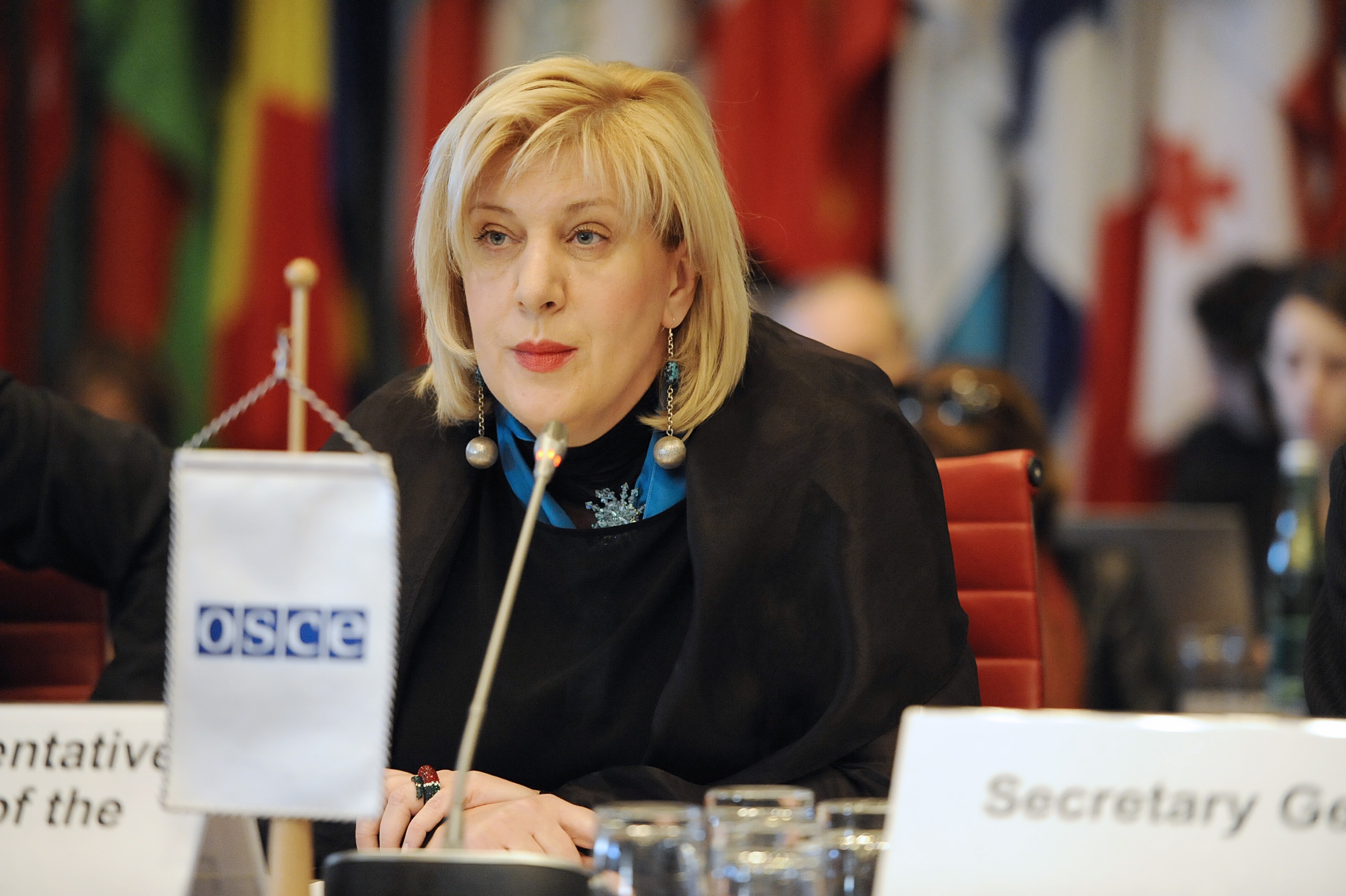 Комиссар Совета Европы по правам человека вновь призвала разблокировать Лачинский коридор