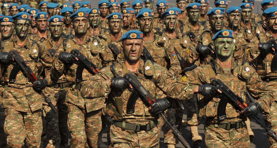 Эксперт: Ереван чувствует необходимость превзойти военный потенциал Азербайджана