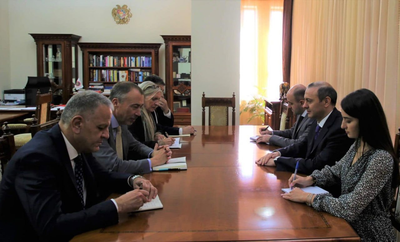 Тойво Клаар уже в Ереване, его принял секретарь Совбеза Армении 