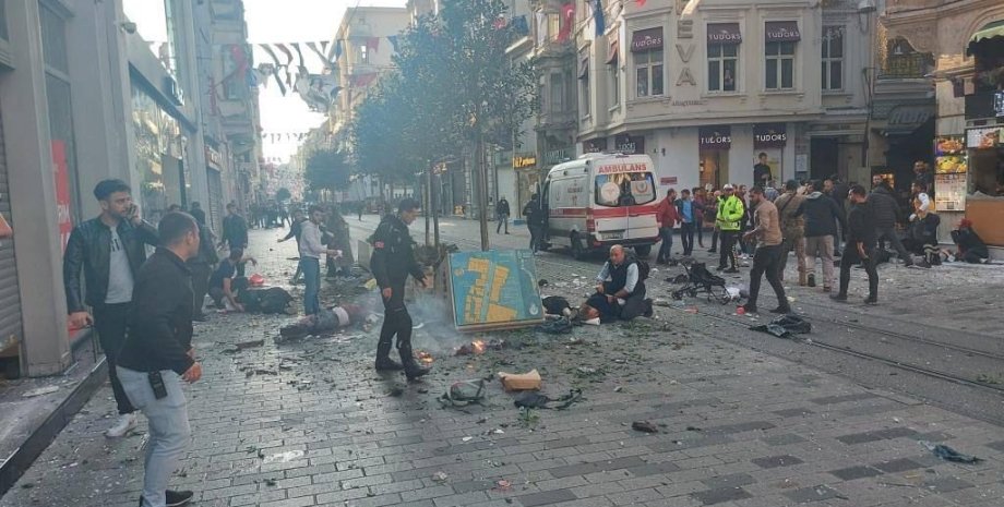 МВД Турции: первоначальные данные указывают на то, что за взрывом в Стамбуле стоят курды