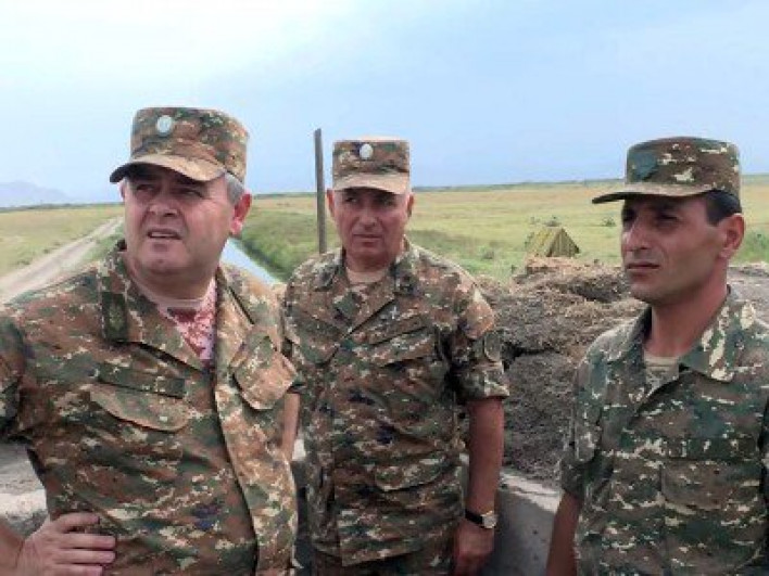Начальник Генштаба ВС Армении посетил боевые позиции 