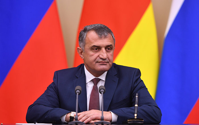 Бибилов: Южная Осетия готова к диалогу с Грузией 