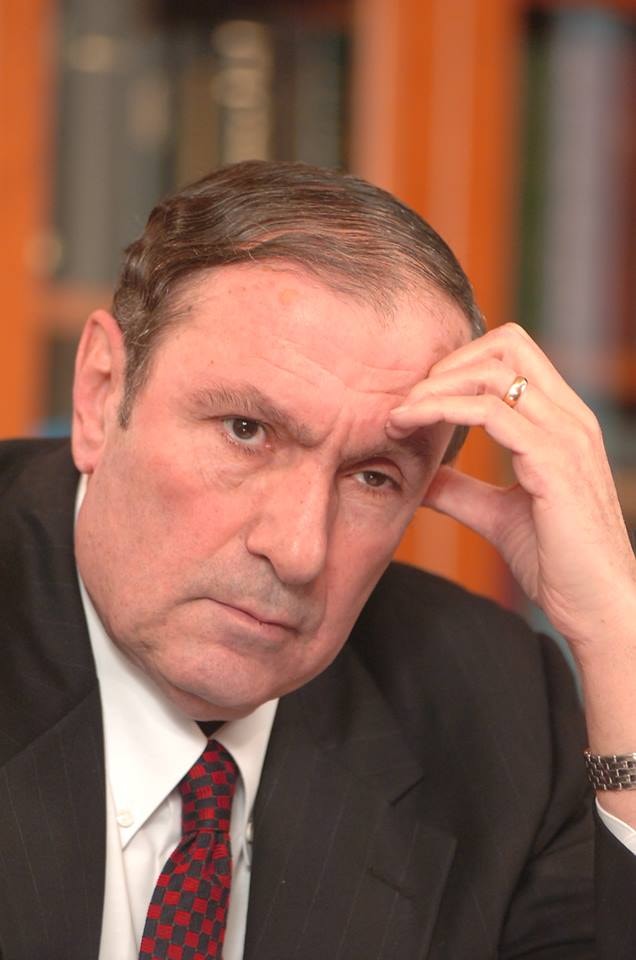 Первый президент Армении заразился коронавирусом