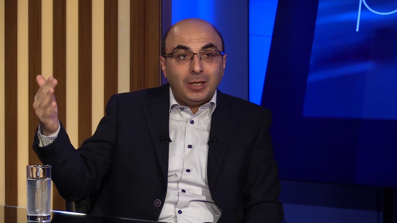 Հայաստանում ձևավորվում է երկու խոշոր գաղափարական ընտրազանգված