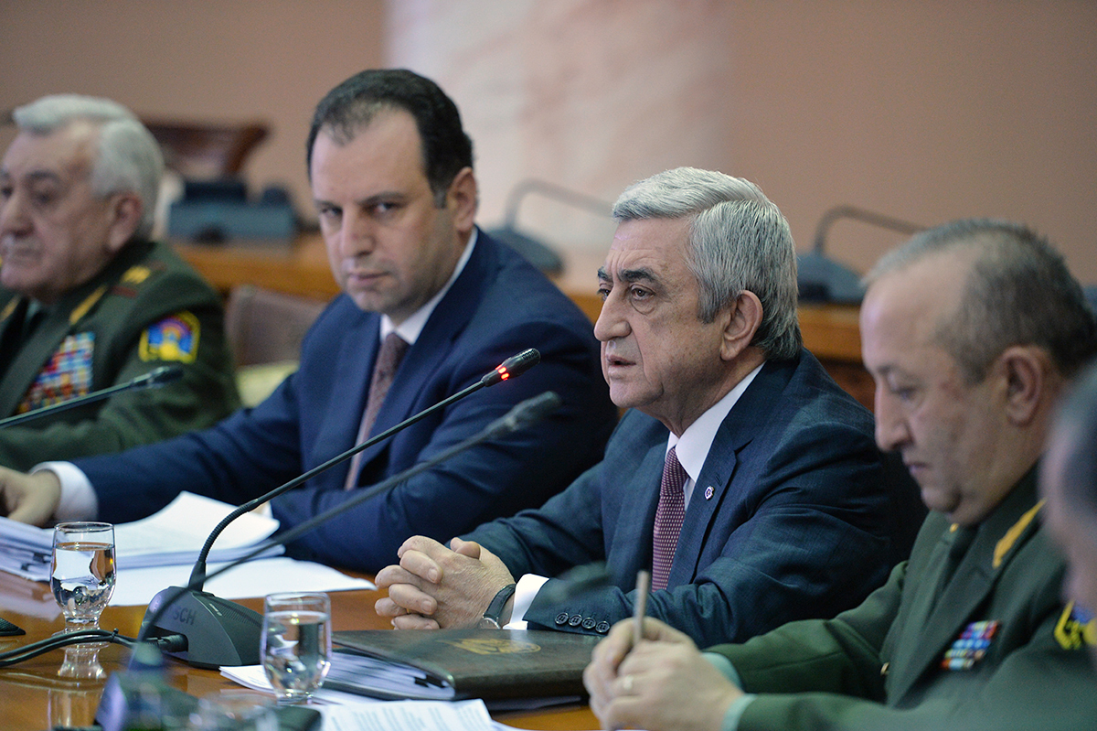 Президенту Армении представлен проект семилетней программы модернизации ВС