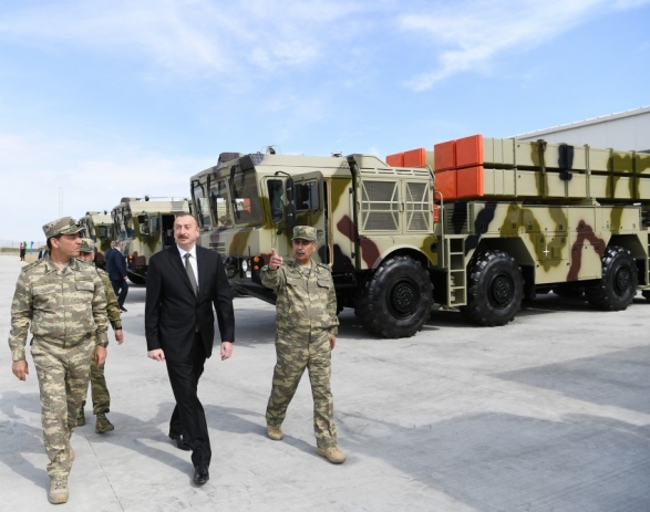 Ильхам Алиев показал Армении ракетные комплексы «Полонез»