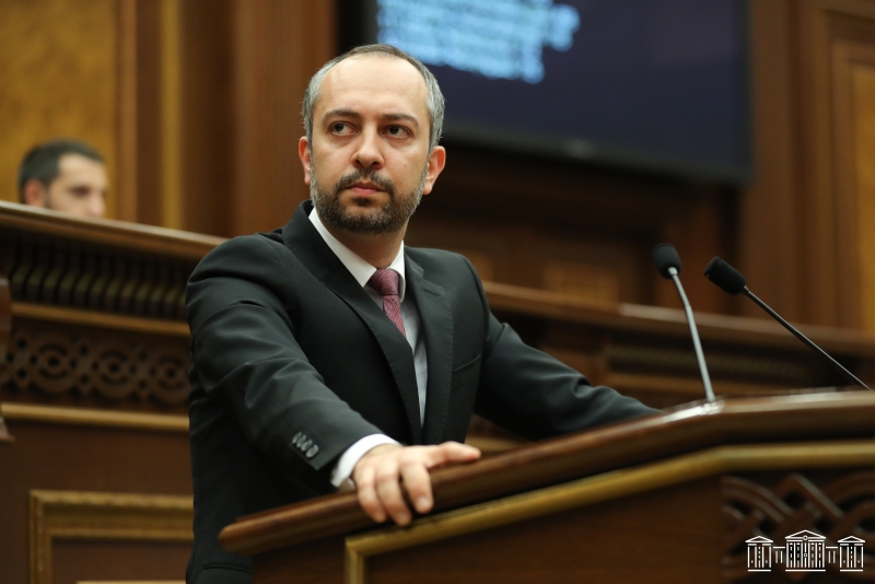 Эдуард Агаджанян: Экс-главы МИД Армении, возможно, будут приглашены в парламент