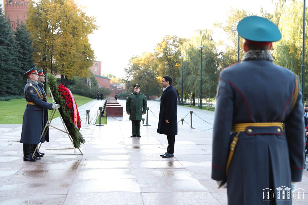 Ален Симонян в Москве почтил память погибших в Великой Отечественной войне