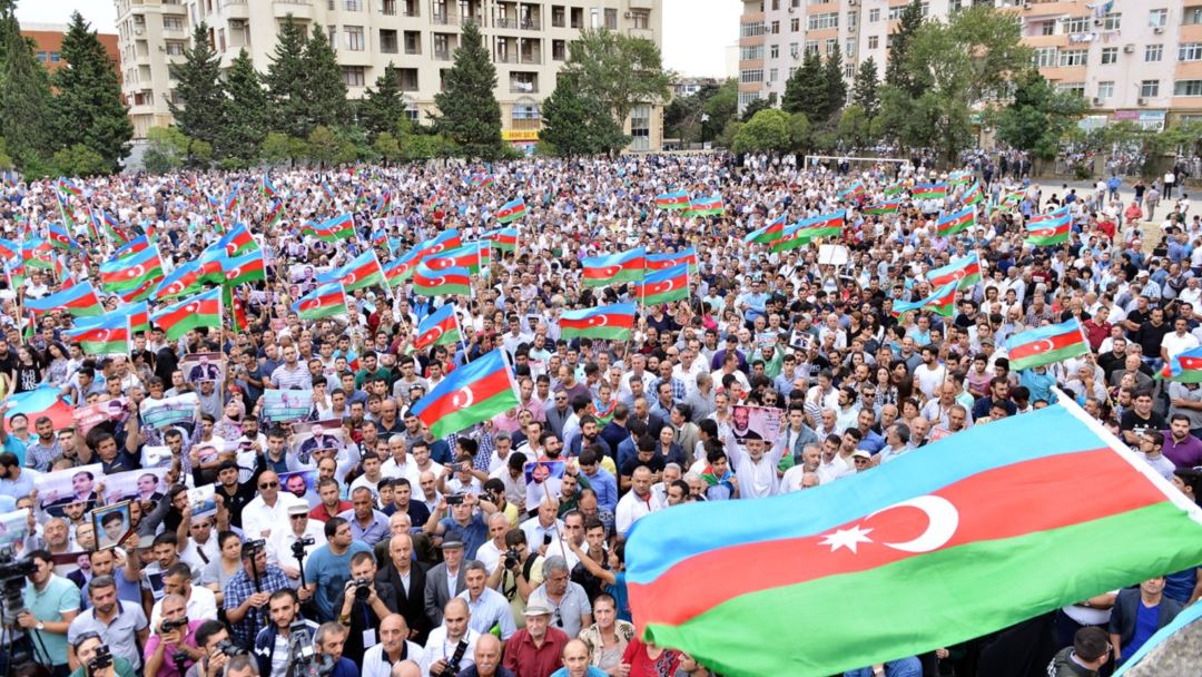 Le Figaro: Алиев поддерживает свою власть репрессиями