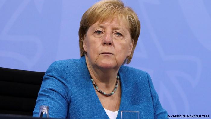 Прощальный привет: Меркель пригрозила России новыми санкциями  