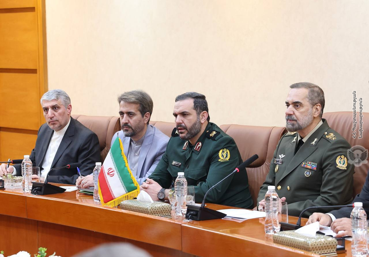 Безопасность должна поддерживаться странами региона - МО Ирана
