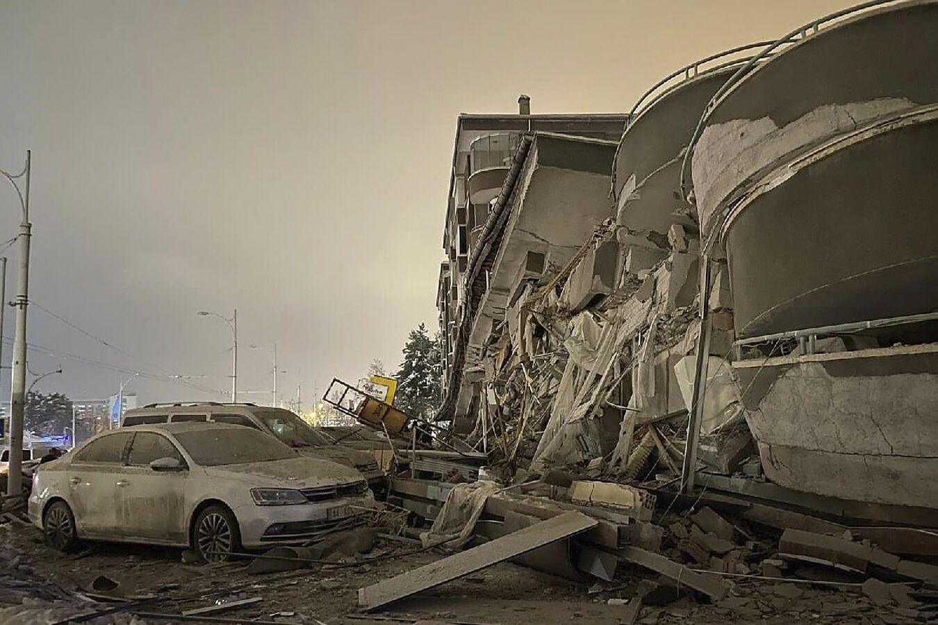 Землетрясение в Турции оказалось намного сильнее, чем в армянском Спитаке - Пётр Шебалин