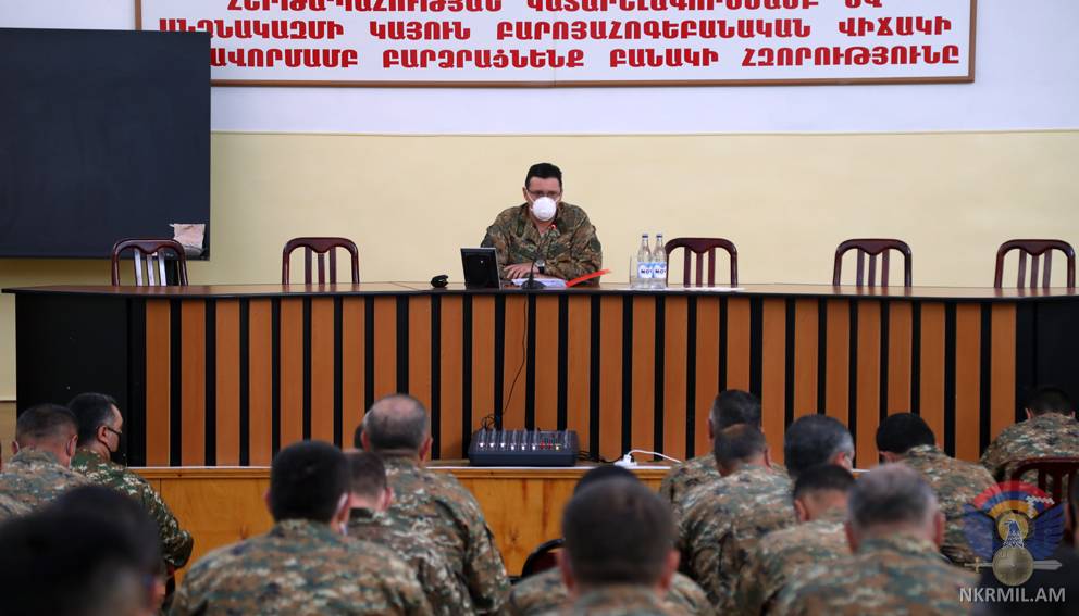 Министр обороны Арцаха Джалал Арутюнян провел служебное совещание