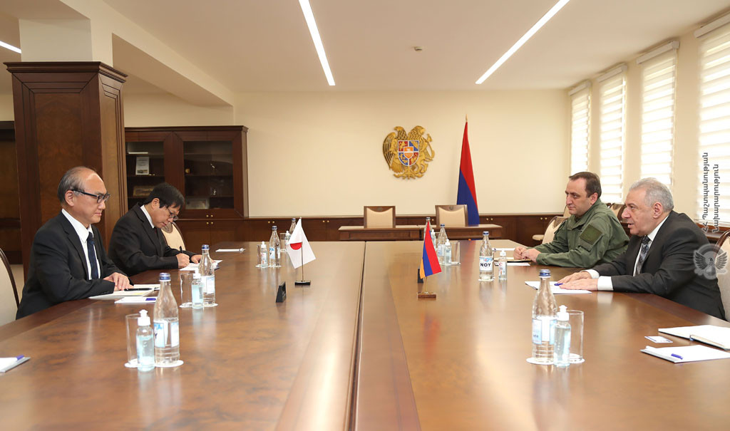 Вагаршак Арутюнян обсудил с послом Японии вопросы региональной безопасности