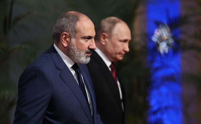 «Антироссийская» политика Пашиняна оставит Армению один на один с Турцией и Азербайджаном
