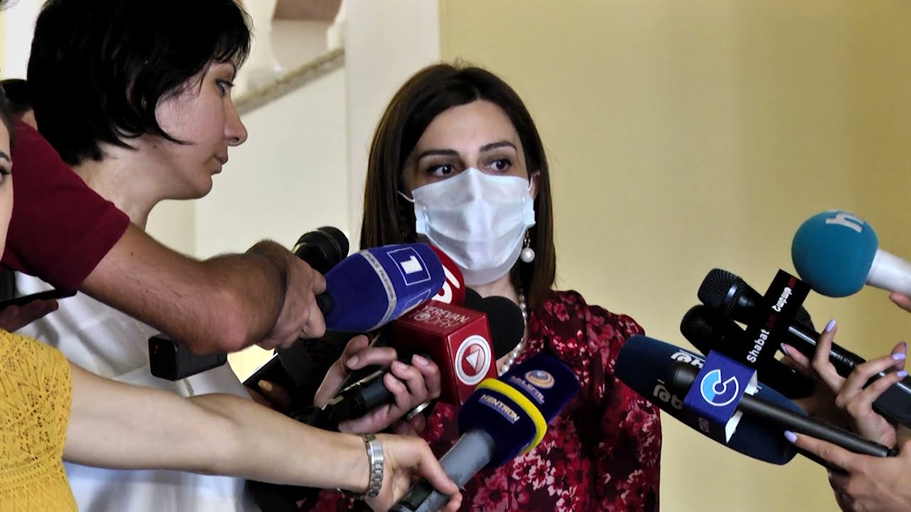 Около 700 пациентов с COVID-19 в Армении находятся в критическом состоянии - министр 