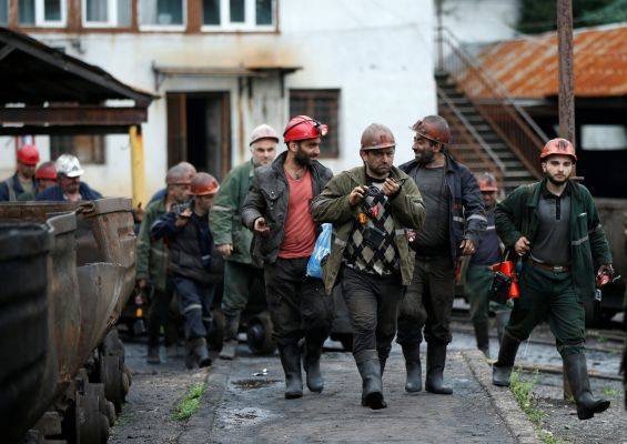 Забастовка на фоне пандемии: сотни шахтеров в Грузии требуют компенсации