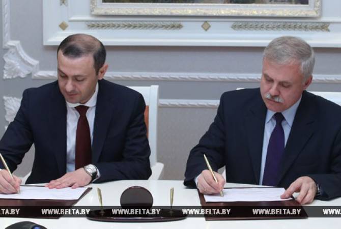 В Минске подписан план взаимодействия аппаратов советов безопасности Армении и Беларуси